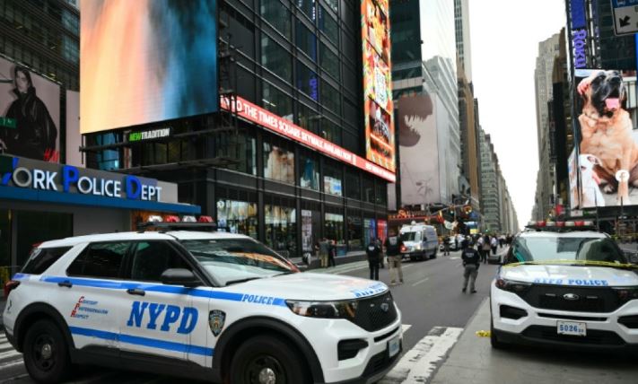 Insiden Penusukan Guncang Times Square New York, 2 Orang Tewas